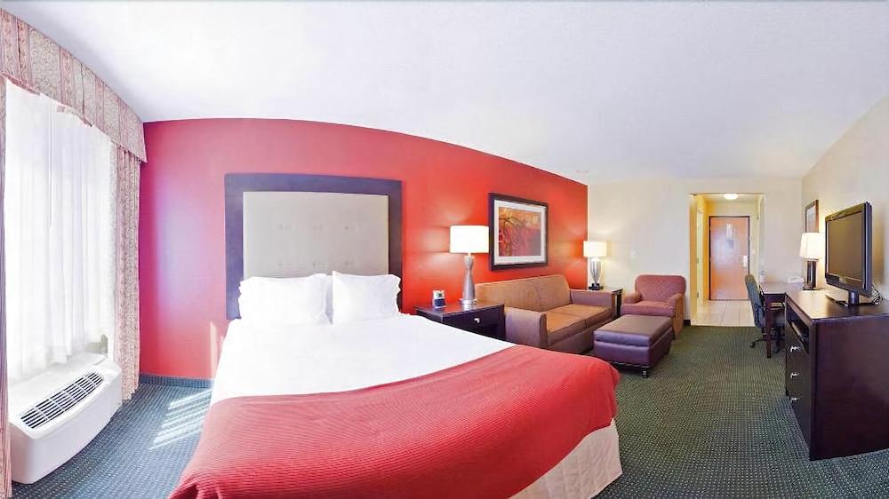Holiday Inn Express Hotel & Suites Norfolk By Ihg Exterior foto