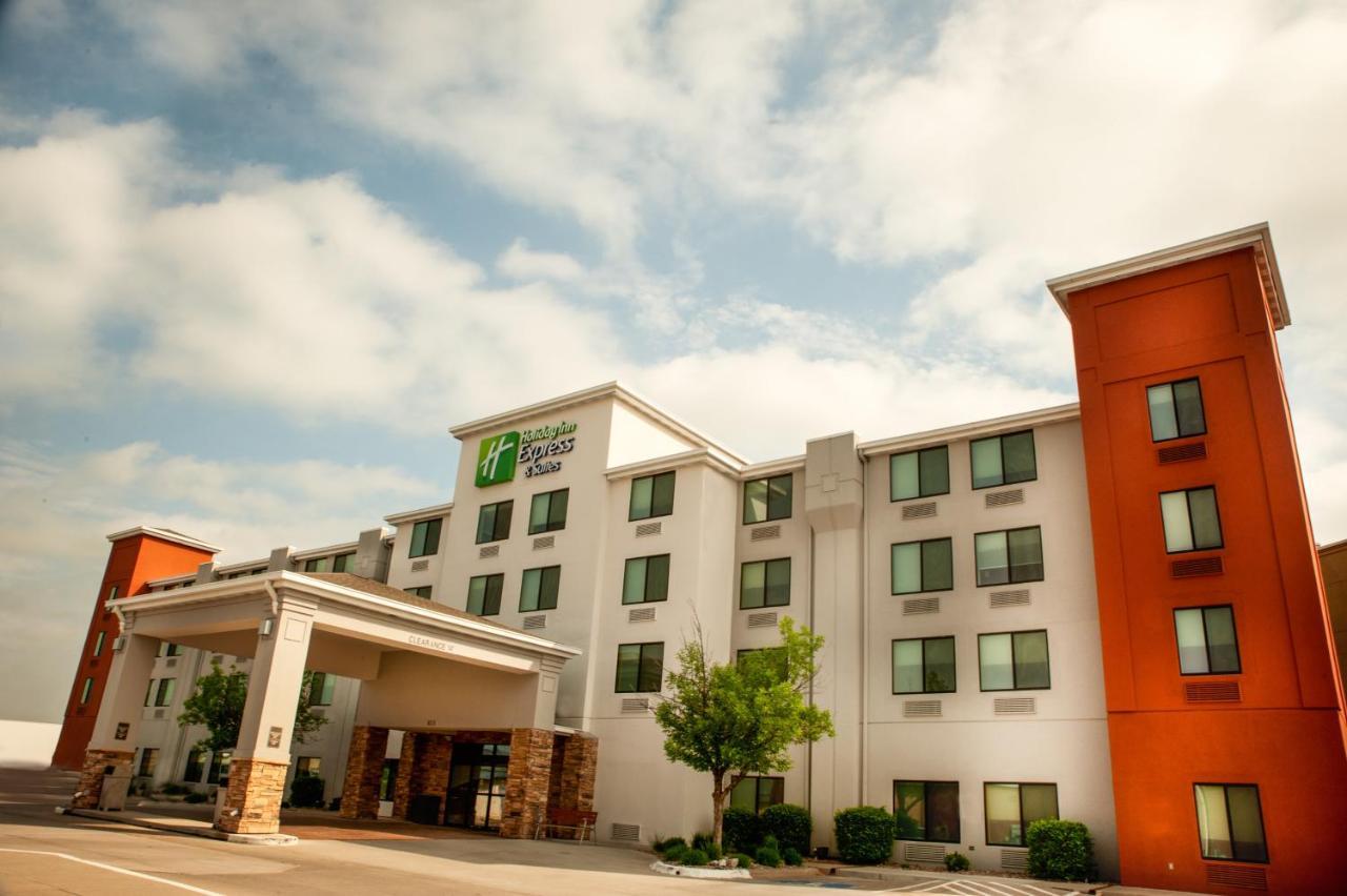 Holiday Inn Express Hotel & Suites Norfolk By Ihg Exterior foto