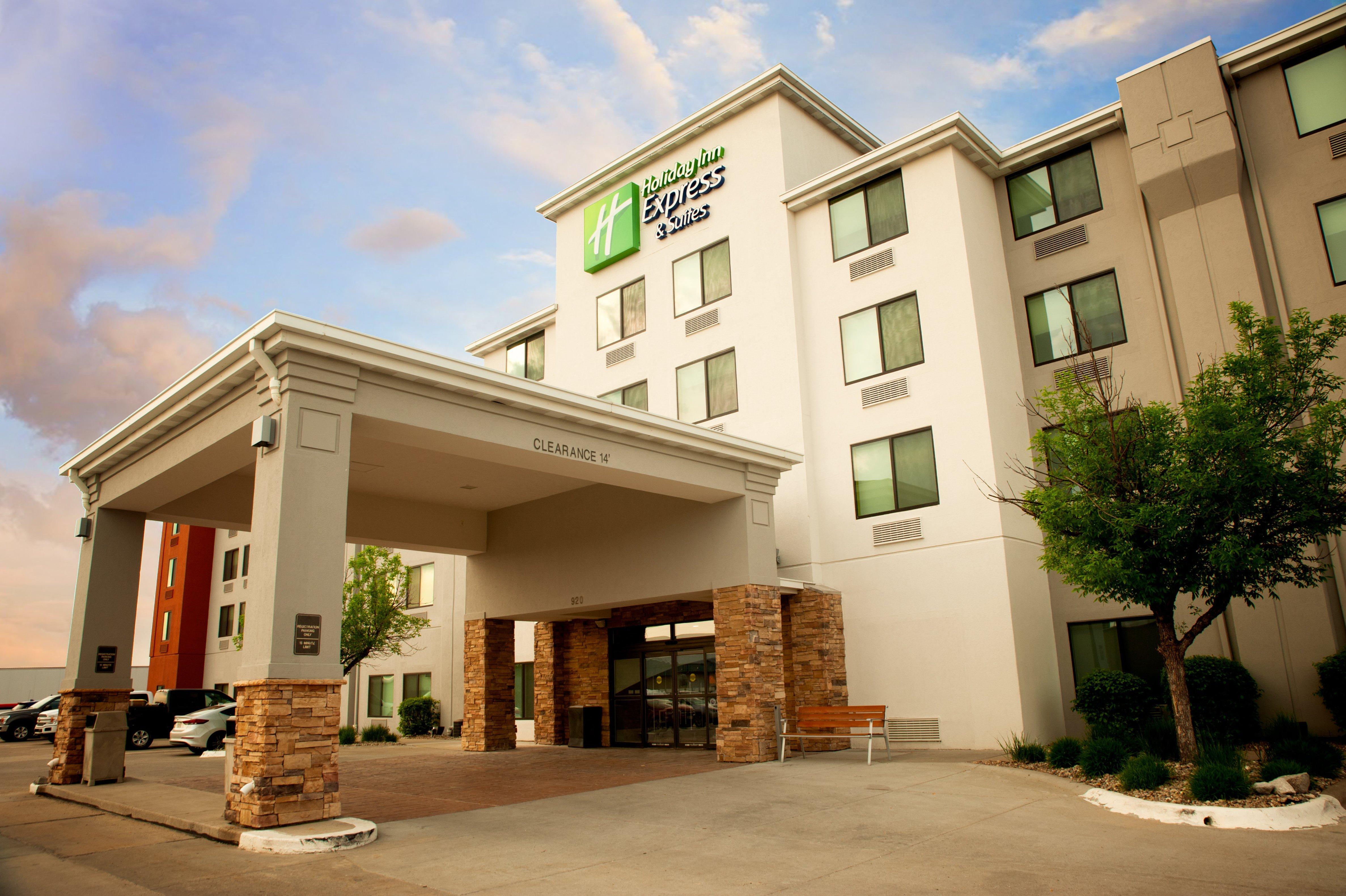 Holiday Inn Express Hotel & Suites Norfolk By Ihg Exterior foto