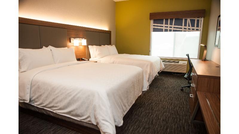 Holiday Inn Express Hotel & Suites Norfolk By Ihg Exterior foto